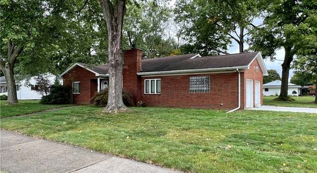 820 Dummermuth Ln Nw New Philadelphia Oh 44663 Redfin