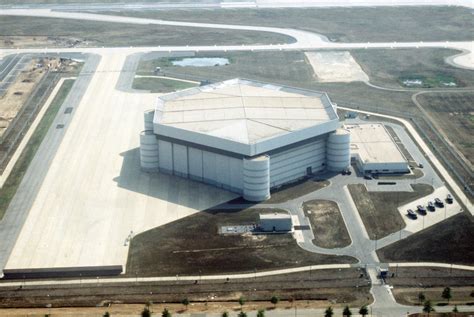 Air Force One S Hangar At Andrews Air Force Base Maryland 2840X1900