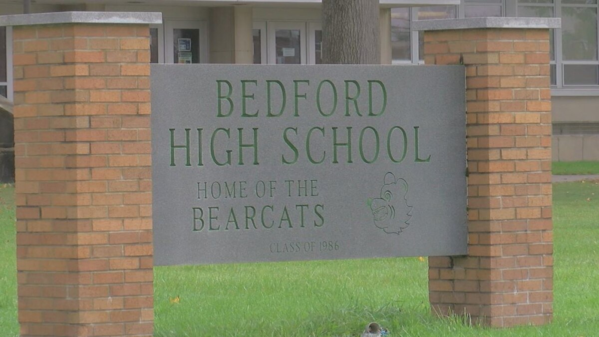 Bedford High School To Remain In Remote Learning Until November 29