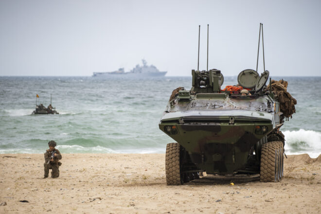 Blt 2 5 Marines Participate In Large Scale Assault During Ssang Yong