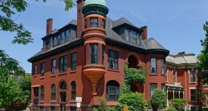 C 1893 Richardsonian Romanesque Mansion In Lafayette Square Reduced To