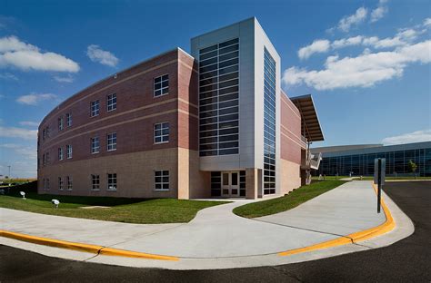 Entrance To Lee S Summit West High School Lee S Summit School District