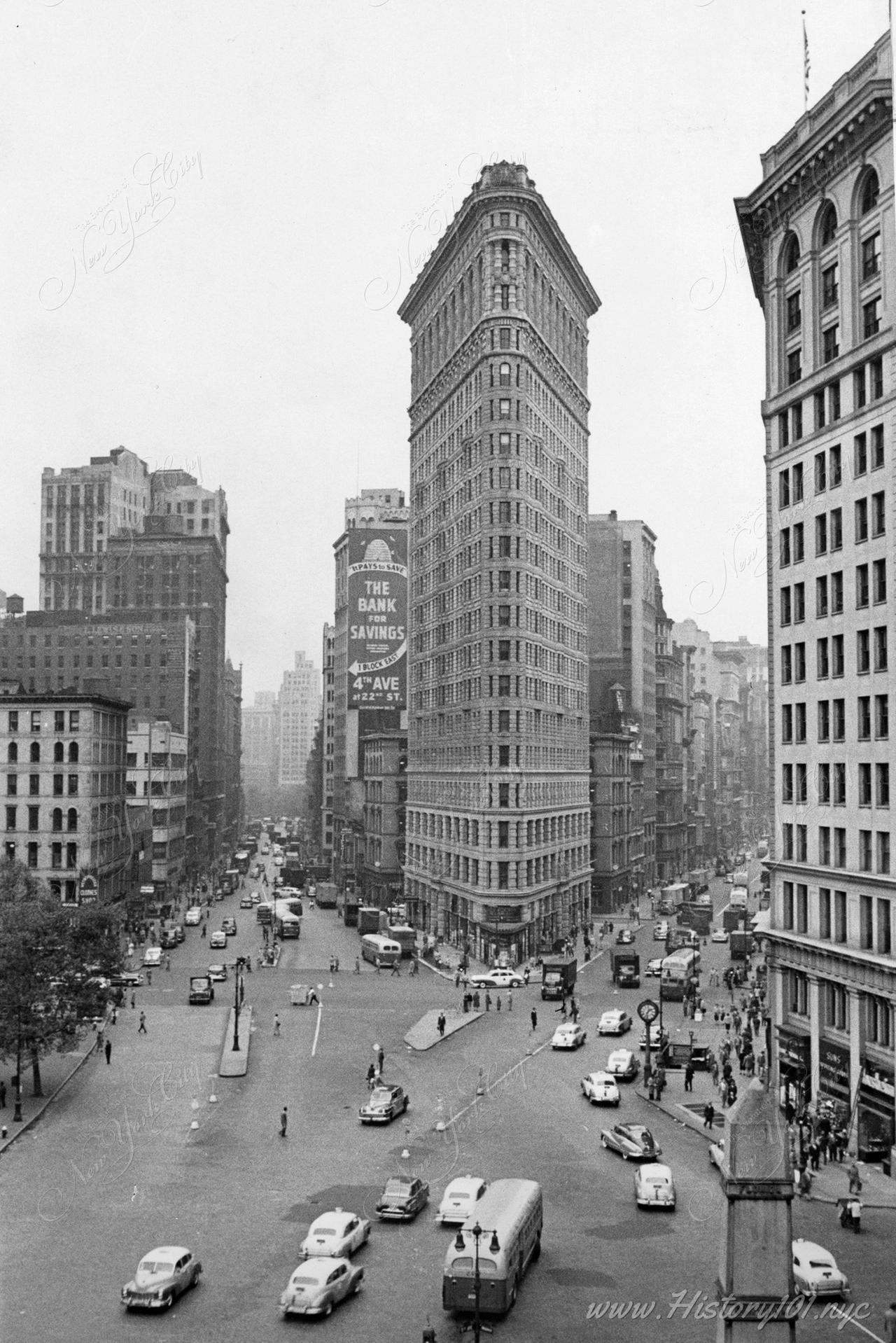 Flatiron District By Night Flatiron Building Nyc Flatiron Building