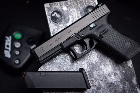 Gun Review Glock G17 Gen 5 Handgun Guns Com