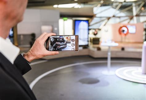 How Augmented Reality Apps Help Brands Woo Consumers