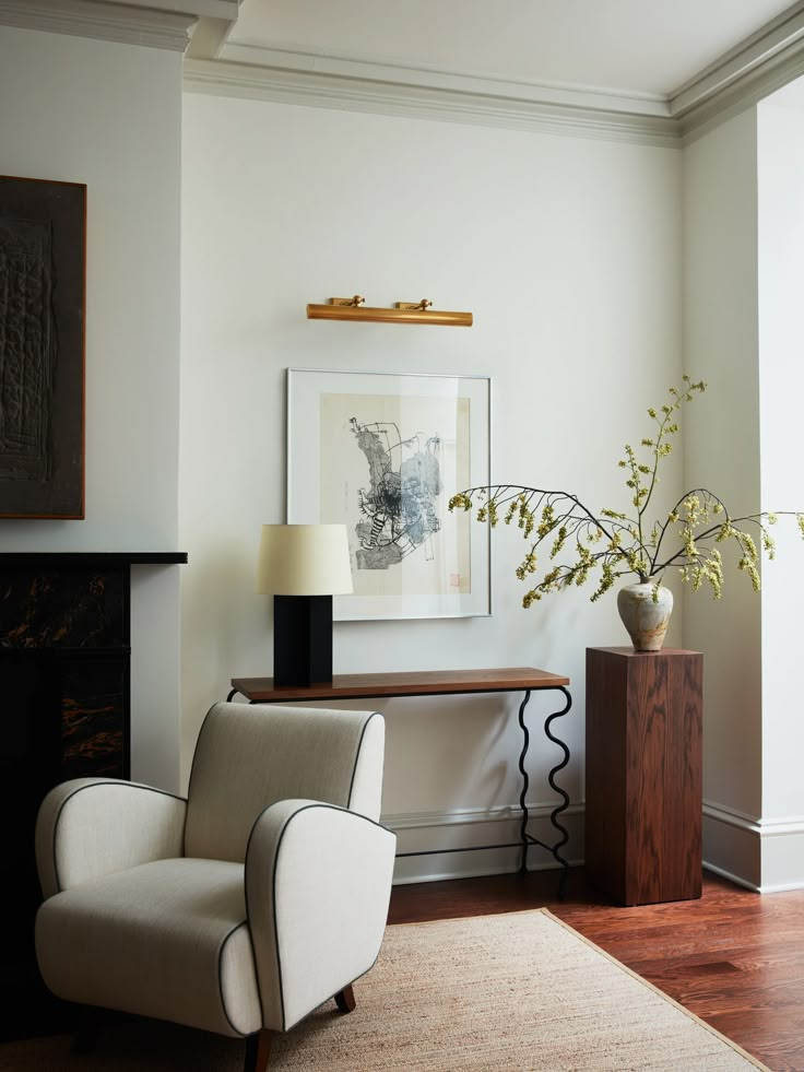 Inside A Moody Brooklyn Heights Apartment Inspired By Its Historic