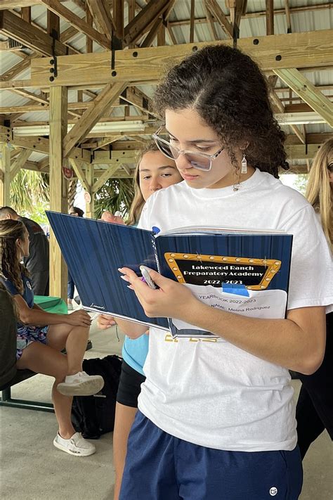 Lakewood Ranch Prep Freshmen Celebrate End Of School Year Your Observer