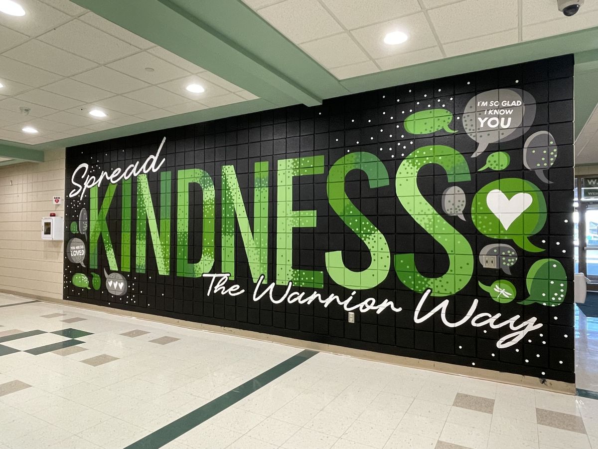 Local Artist Helps West Branch Middle School Students Create Mural