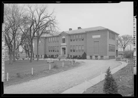 North Middletown High School Exterior View Of Building And Driveway