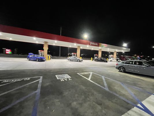 Pilot Travel Center Opens In Rialto