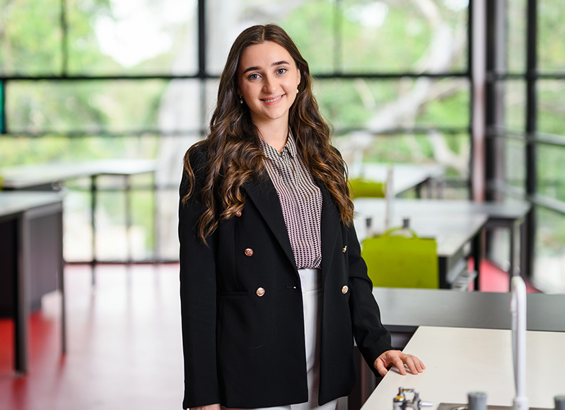 Qut Positive High School Experience Leads To A Career In Teaching