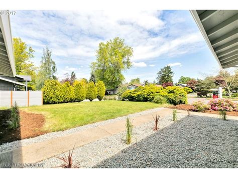 Renovated One Level In Highly Desirable Beaverton Neighborhood