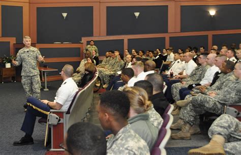 Sergeant Major Of The Army Visits Fort Belvoir Article The United