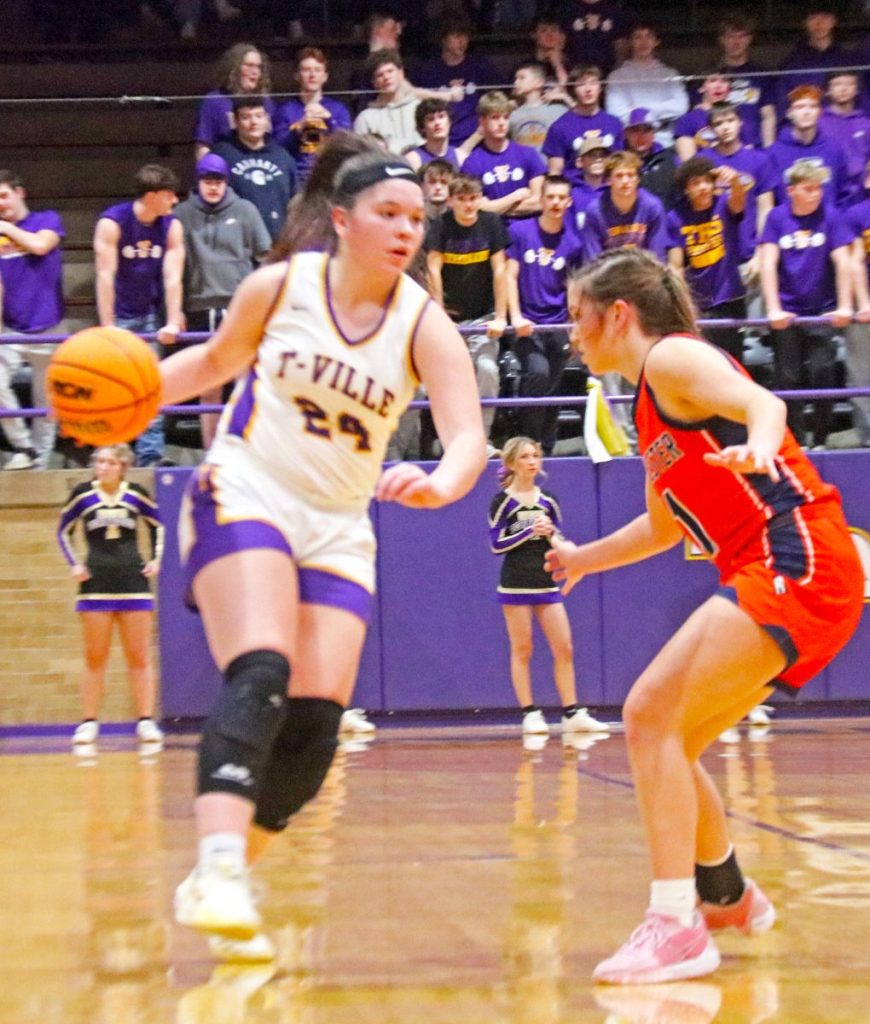 Taylorville Falls To Rochester In Regional Championship The Breeze