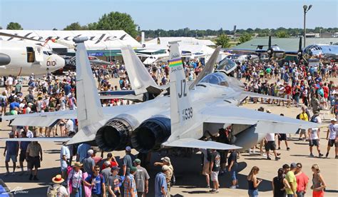 The Aero Experience Eaa Airventure Oshkosh 2017 Boeing Plaza Overview