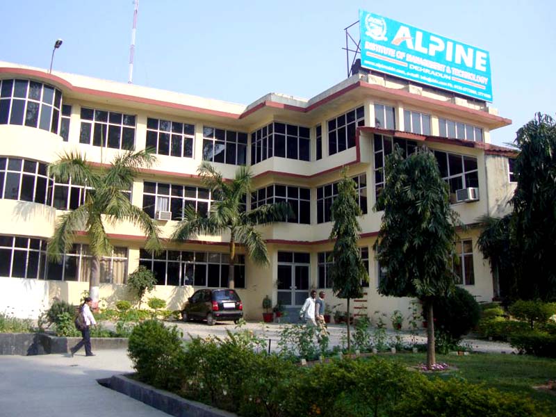 Top Aeronautical Engineering Colleges In Dehradun