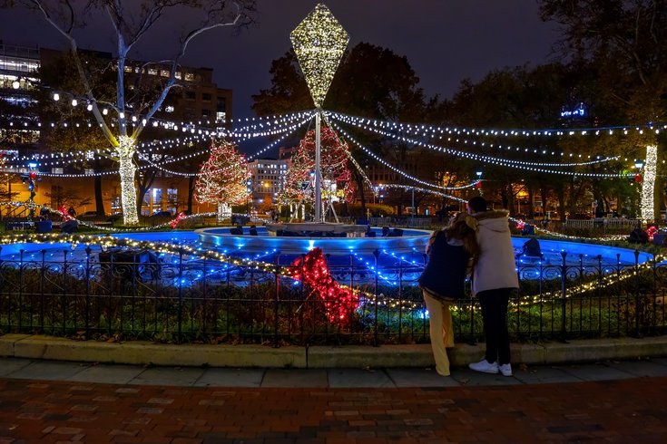 Winter In Franklin Square Check Out A Holiday Light Show Play